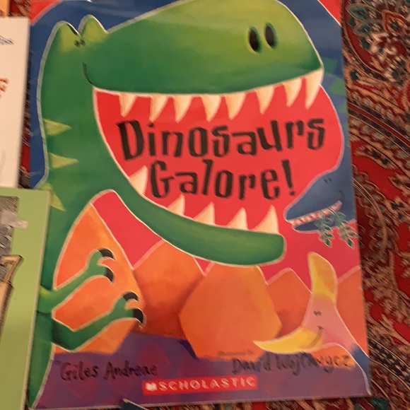 Bundle of 9 paper back scholastic books. - Picture 5 of 12